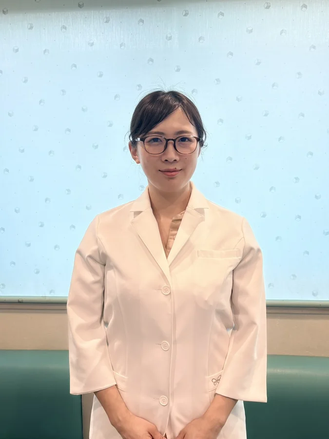 矯正担当 中井朋子